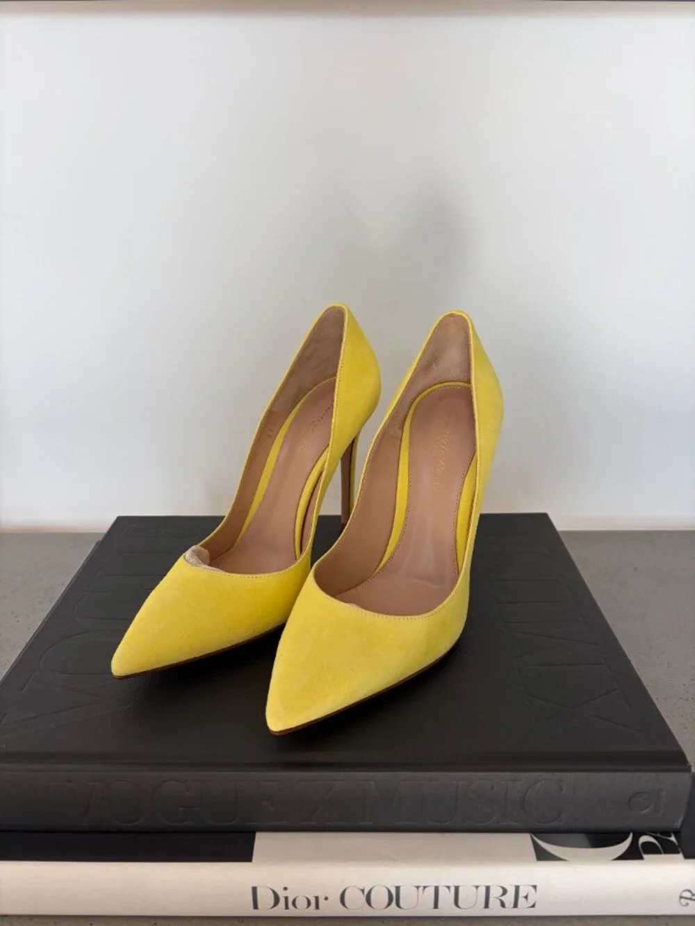 Gianvito Rossi Gianvito 105 Suede Pointed Toe Pumps Citron Yellow 37.5